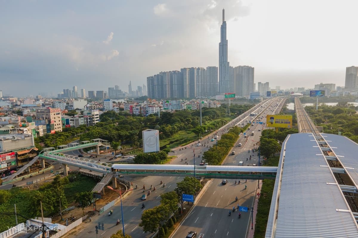 Hình dáng các cầu đi bộ nối ga Metro số 1