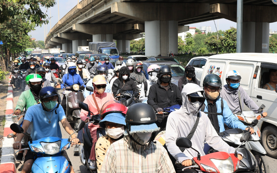 Ngày đầu nghỉ lễ, Vành đai 3 ùn tắc kéo dài từ sáng đến trưa