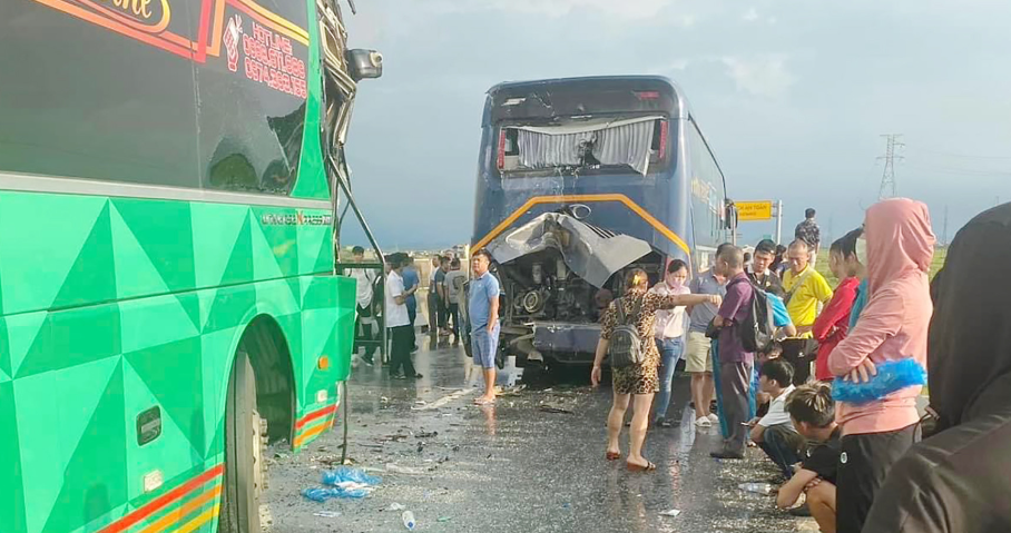 3 ô tô gây tai nạn liên hoàn trên cao tốc Nghi Sơn - Diễn Châu