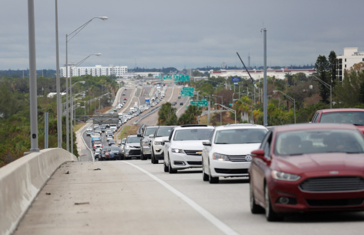 Mỹ: Bão Milton mạnh lên, hơn 1 triệu dân Florida vội vã sơ tán