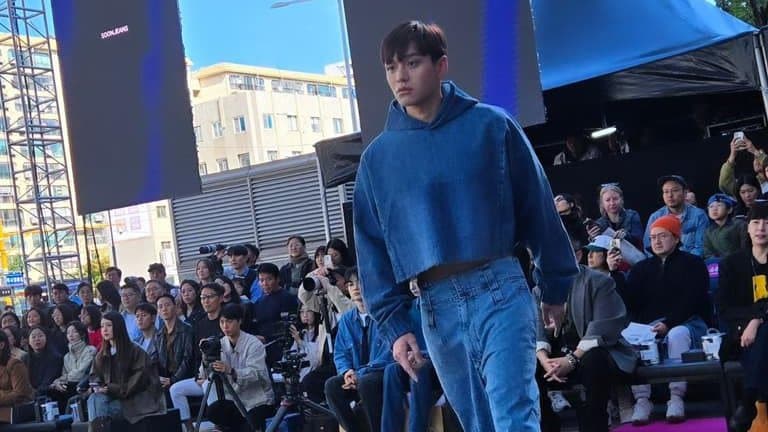 Mỹ nam dính liên hoàn phốt trở lại với màn catwalk khiến dân tình nóng mắt, nhan sắc ngày càng "thảm"