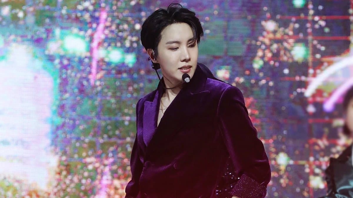 Giải thưởng âm nhạc bị chỉ trích gian lận: J-Hope áp đảo phiếu bầu nhưng không chiến thắng