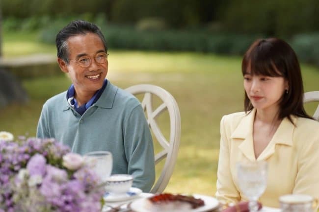 Sắp cưới, bố chồng tương lai gọi tôi đến, khôn khéo tỉ tê bảo tôi chia cho chồng nửa ngôi nhà với lý do: Để không bị lép vế