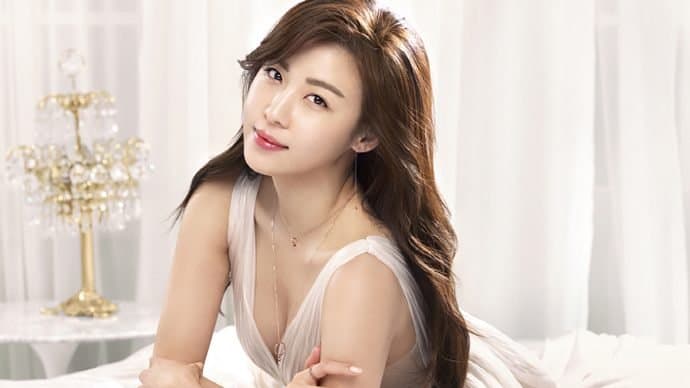 Nữ chính phim "Sex is Zero" U50 da căng bóng: Bí quyết trẻ lâu khiến nhiều người kinh ngạc, hóa ra không khác "tình địch" Song Hye Kyo là bao