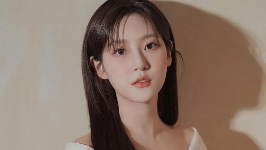 Kim Sae Ron từng kêu cứu, công khai vấn đề tâm lý mà không ai lắng nghe?