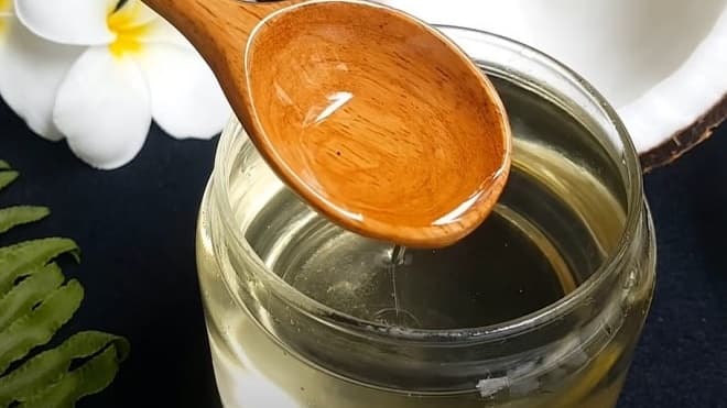 Người Việt có 1 loại dầu có tác dụng chống rụng tóc, kích thích mọc tóc con, lại rất tốt cho tim mạch