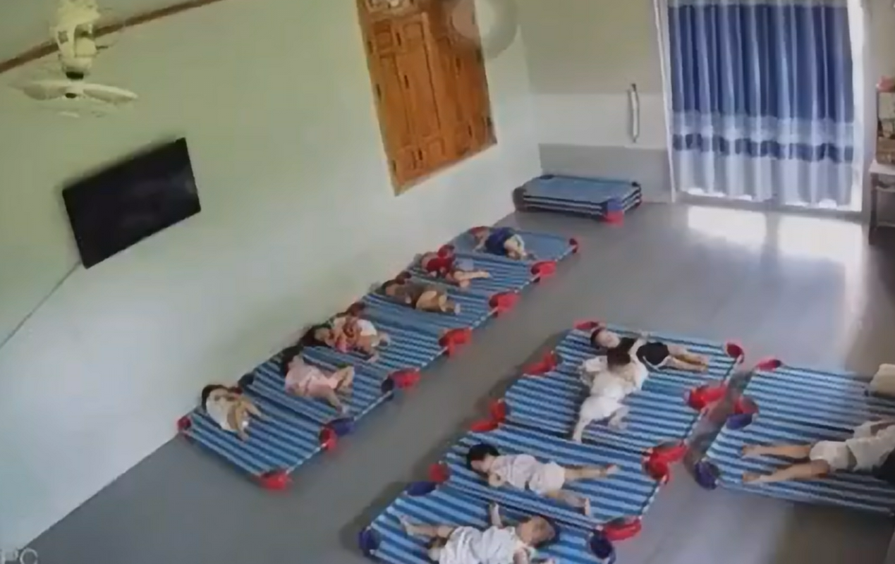 Bảo mẫu đánh trẻ dã man ở Quảng Nam: Quên tắt camera phụ huynh mới phát hiện