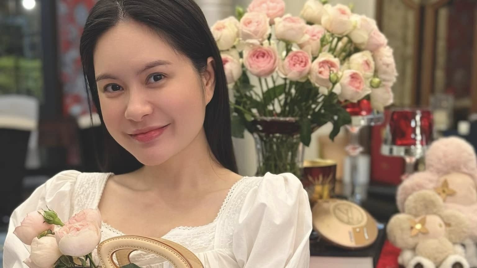 Đoàn Di Băng bị 'khui' clip bán hàng kiểu: 1 viên tương đương 5kg rau củ quả, mỗi ngày Băng uống 3 viên!