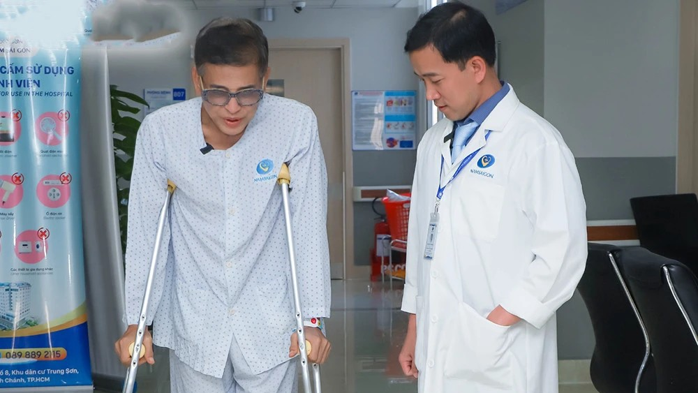 MC Thanh Bạch bật khóc nức nở kể lại ta.i nạ.n nghiêm trọng nhất đời