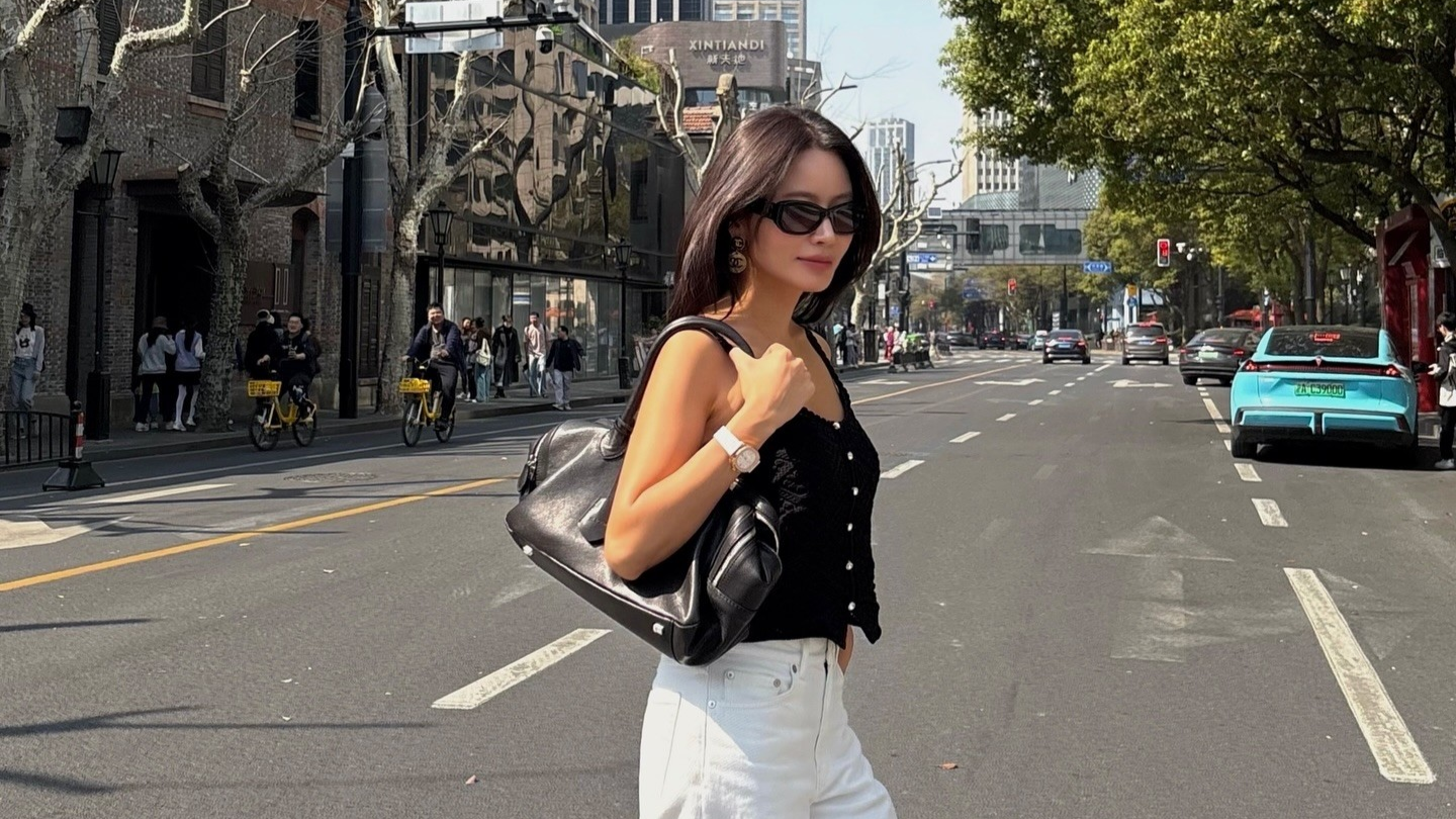 4 mẫu quần jeans thịnh hành nhất mùa hè 2025