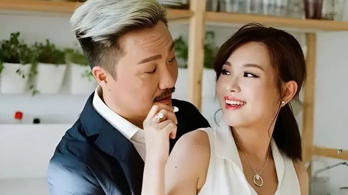 Thêm cặp đôi showbiz xác nhận ly hôn sau 14 năm chung sống