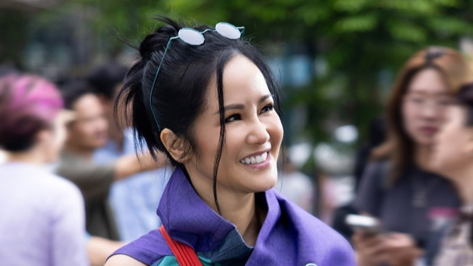 Hồng Nhung: 'Tôi tự chống mình lên chiến đấu với ung thư'