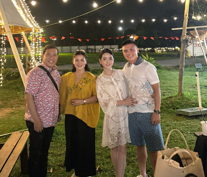 Chu Thanh Huyền trổ tài 'nịnh' mẹ Quang Hải, khéo thế này bảo sao dính loạt drama vẫn được mẹ chồng yêu thương