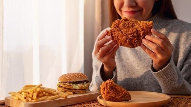 Cảnh báo: 3 thực phẩm quen mặt trên bàn ăn sáng có thể 'tiếp tay' cho ung thư