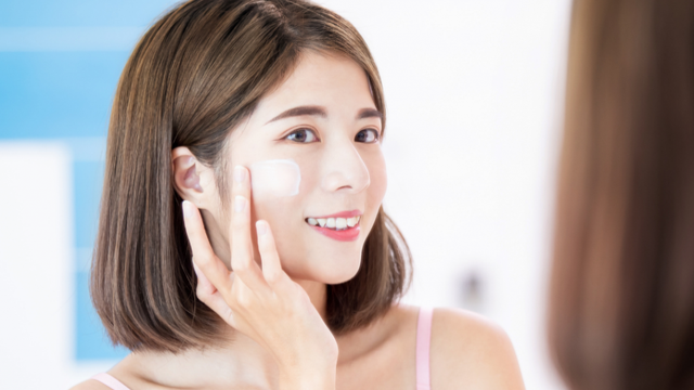 Bác sĩ cảnh báo 3 thói quen làm đẹp mà không ai nhận ra có thể gây ung thư nhanh tới thế nào