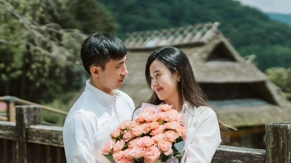Hé lộ sự cố không ngờ trong đám cưới của Midu và chồng tổng tài, khách mời phải ra 'ám hiệu'
