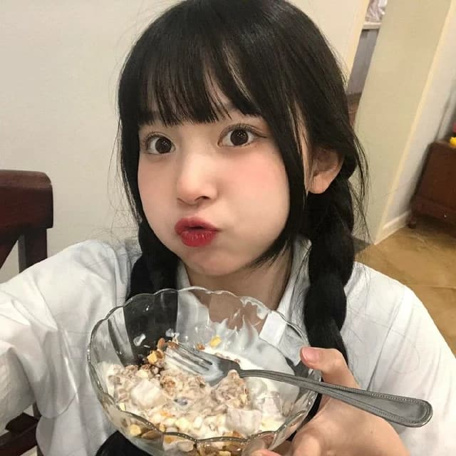 3 thời điểm 'vàng' để ăn sữa chua và 2 món 'đại kỵ' rất nhiều người chưa từng nghĩ tới