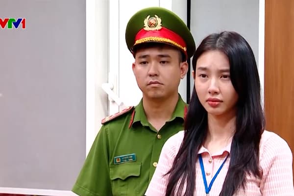 Lý do hoa hậu Thùy Tiên góp vốn nhưng không có trong danh sách cổ đông sáng lập của Chị Em Rọt