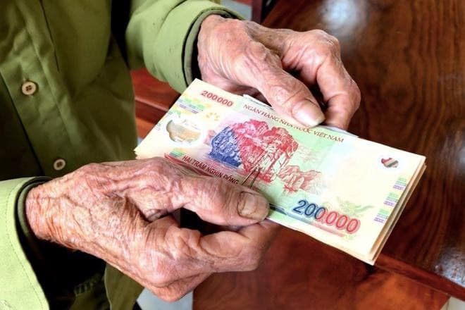 Tin vui: Từ 1/7, hơn 1,2 triệu người không có lương hưu sẽ được nhận khoản tiền này hằng tháng