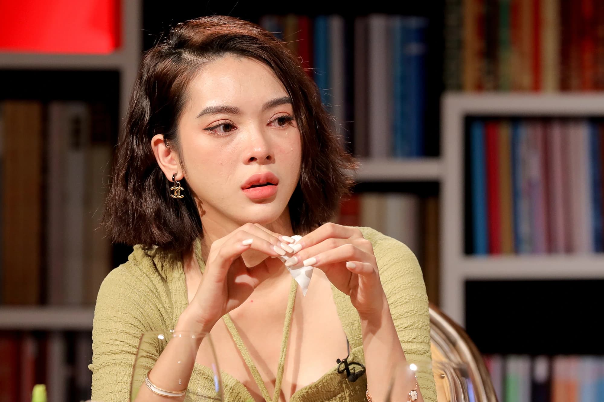Mẹ bầu Vbiz mang thai lần 2: Đau đớn toàn thân, đi lại khó khăn ở tháng thứ 8