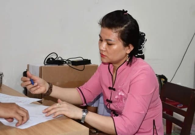 Lời khai lạnh người của bảo mẫu ném bé 14 tháng tuổi xuống nền gạch, gây tử vong