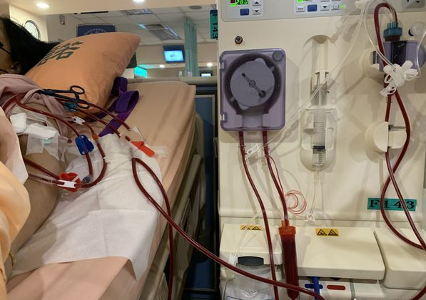 Người phụ nữ 60 tuổi tử vong vì suy thận, 2 thói quen ban đêm của nhiều người là 'thủ phạm'
