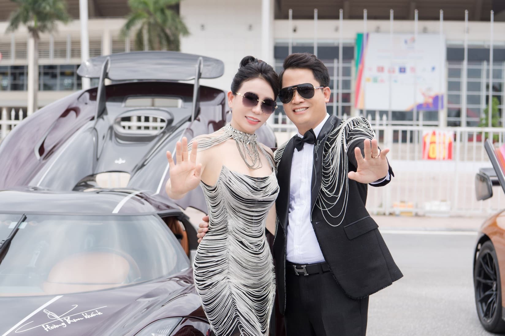 Bị thu hồi nhưng mỹ phẩm "hàng hiệu giá bình dân" của chồng bà Mailisa vẫn bán tràn lan