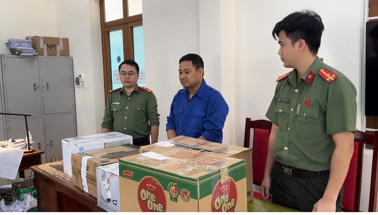 Khám xét khẩn cấp nơi ở, khởi tố Đỗ Thị Thu Hường sinh năm 1993 trong chuyên án liên tỉnh lớn