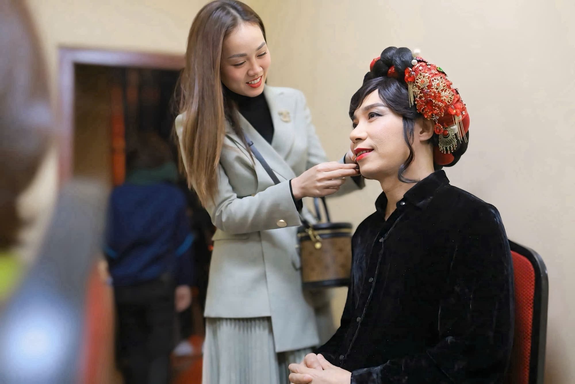 Vợ NSND Công Lý: Tiếc cảm giác được thấy anh sống trọn vẹn với nghề, điều mà hiện tại sức khỏe chưa cho phép