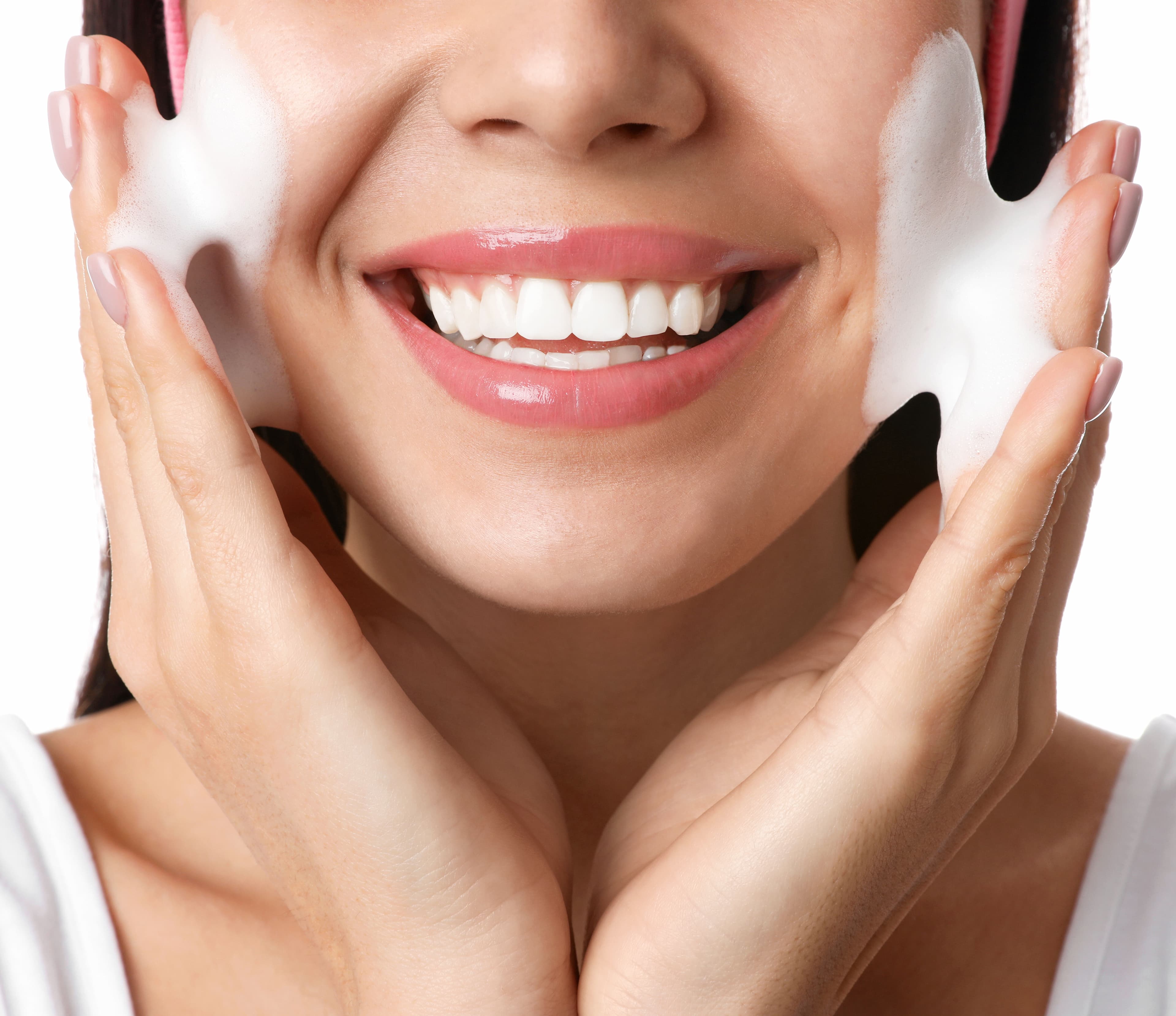 Hé Lộ Loại Sữa Rửa Mặt Việt Nam “Xịn Sò” Nhưng Giá Bình Dân Chị Em Nên Thử