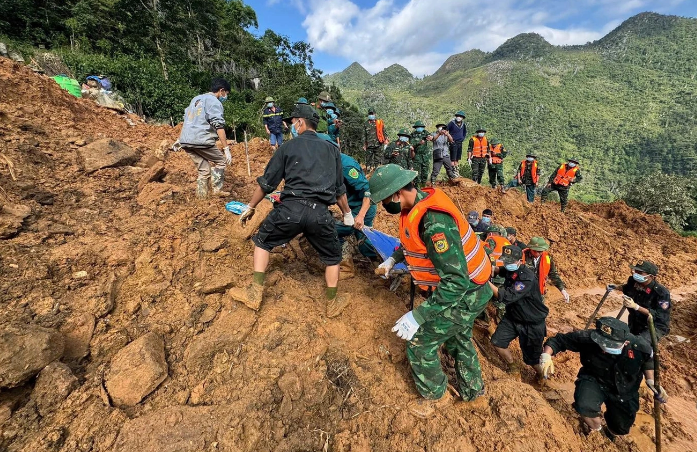 Tìm thấy thêm 2 thi thể trong vụ sạt lở đất nghiêm trọng
