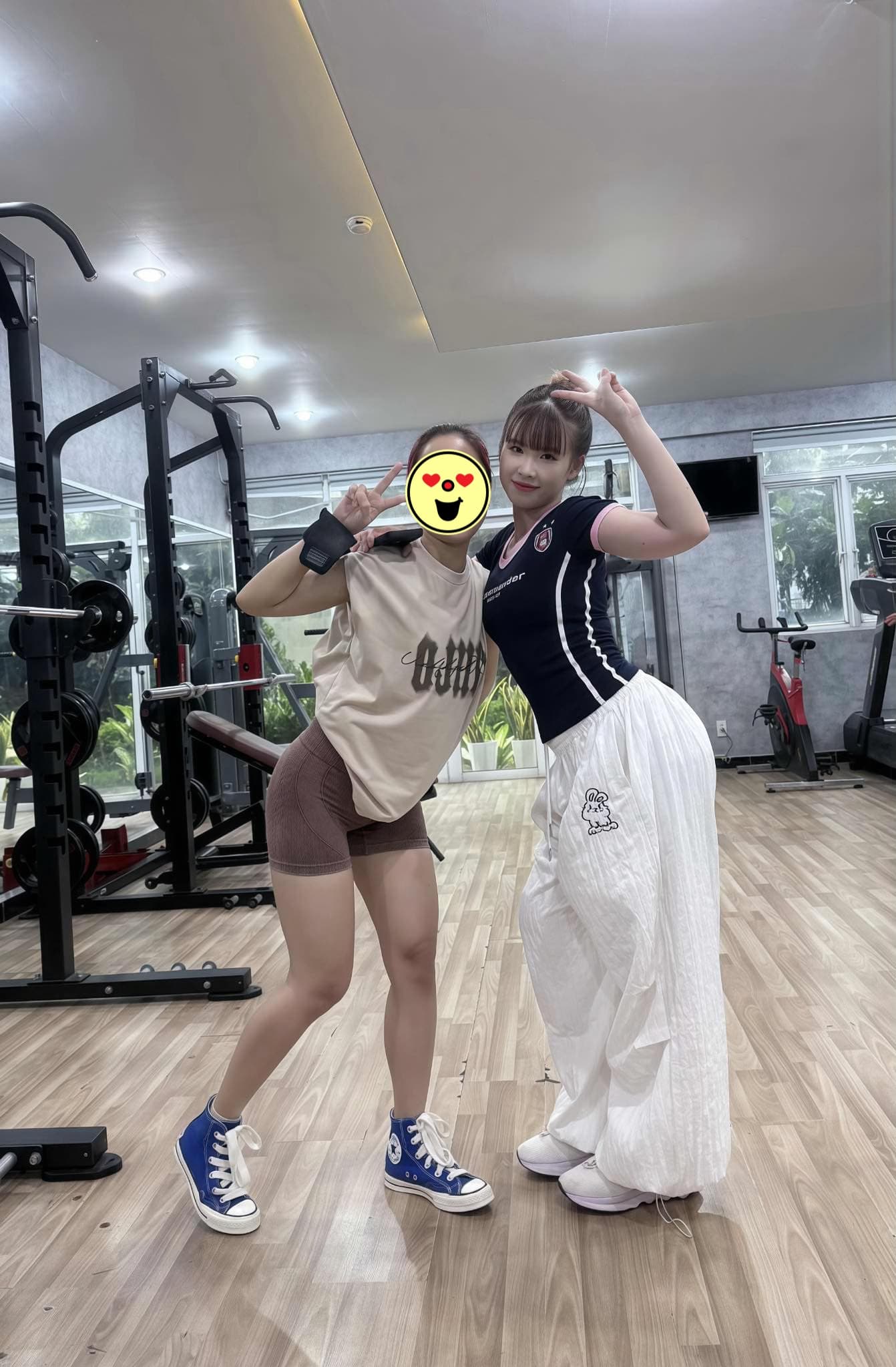 Tình trạng của Khởi My và chồng kém tuổi