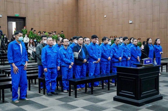 Cựu chánh án tìm cách "chạy án" giúp vợ là thẩm phán