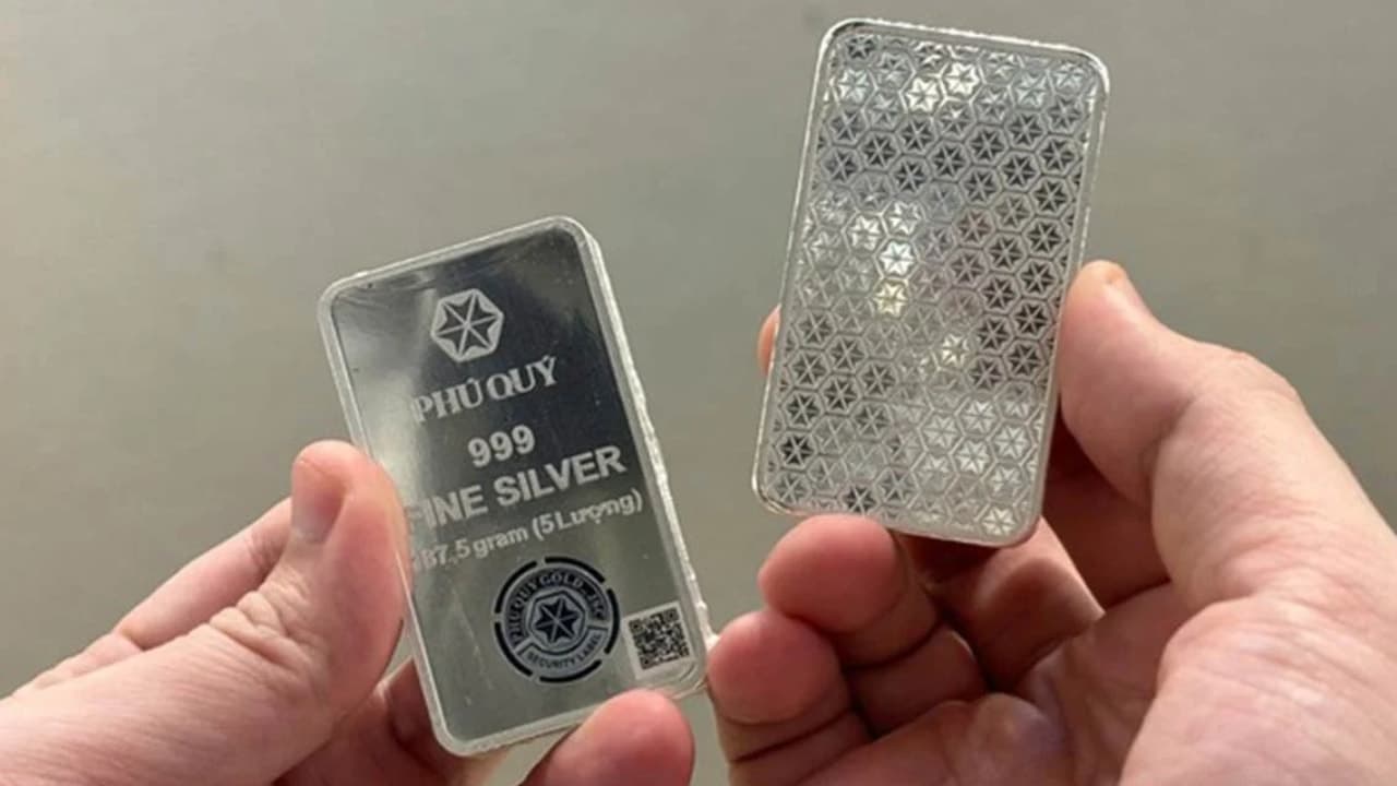 Giá vàng giảm mạnh chỉ còn hơn 160 triệu/cây: Người xếp hàng mua phải biết điều này để không mất công