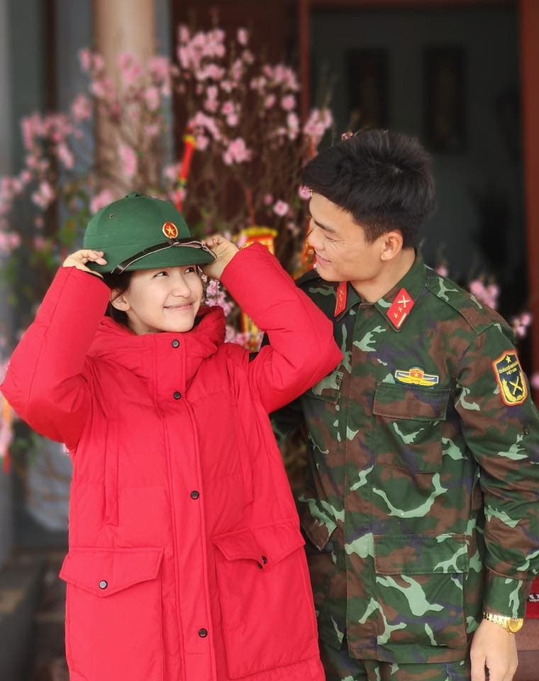 Phản hồi của Hoà Minzy về thông tin "em gái bé Bo"