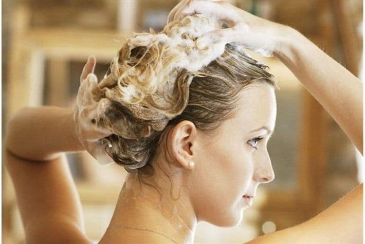 Lý Do Tóc Chị Em Cứ Rụng Không Ngừng, Cách Có Mái Tóc Bóng Mượt Tự Nhiên